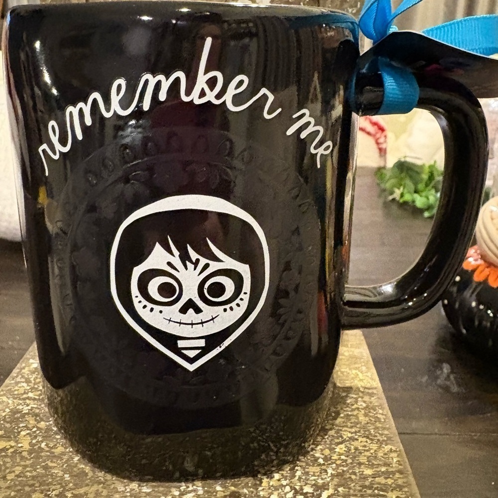 Rae Dunn Black 'Remember Me' Mug with White Design